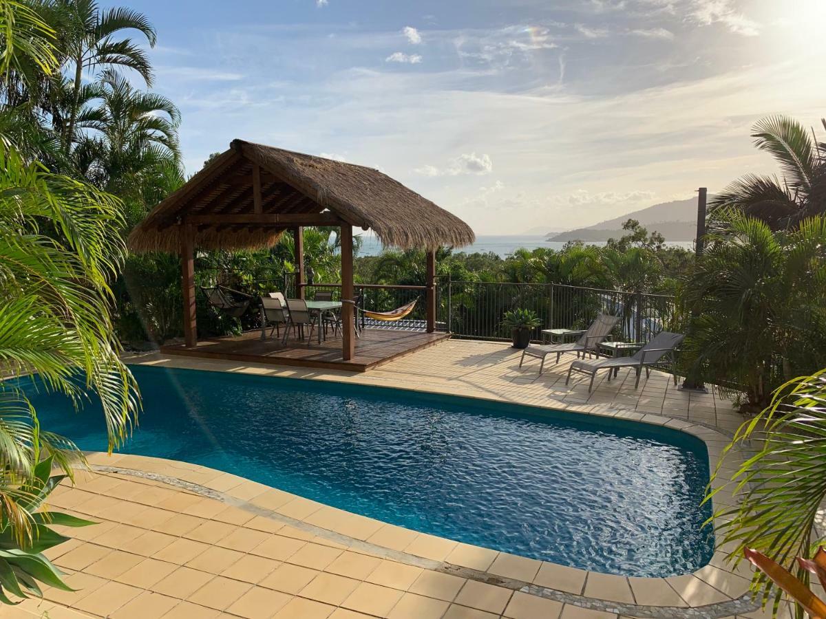 Island Views Bed & Breakfast แอร์ลีบีช ภายนอก รูปภาพ